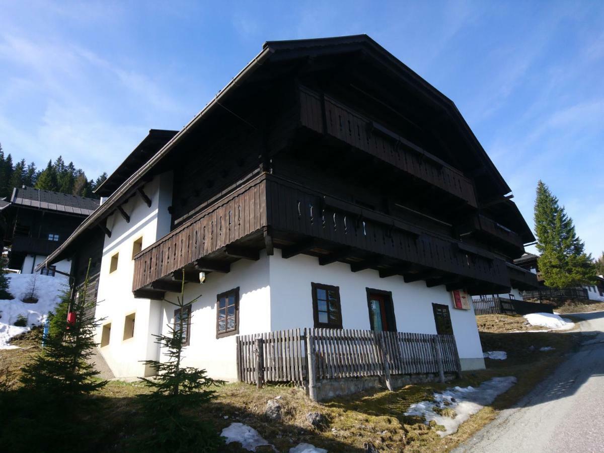 Apartman Nassfeld Appartement Tröpolach Buitenkant foto